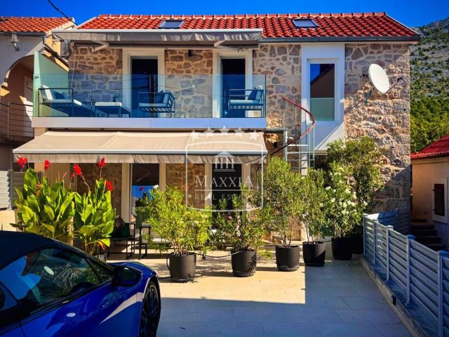 House for sale 96 m² – Starigrad