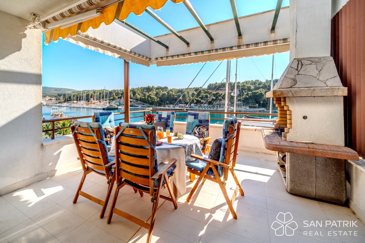 Appartamento In vendita - SPLITSKO-DALMATINSKA BRAČ