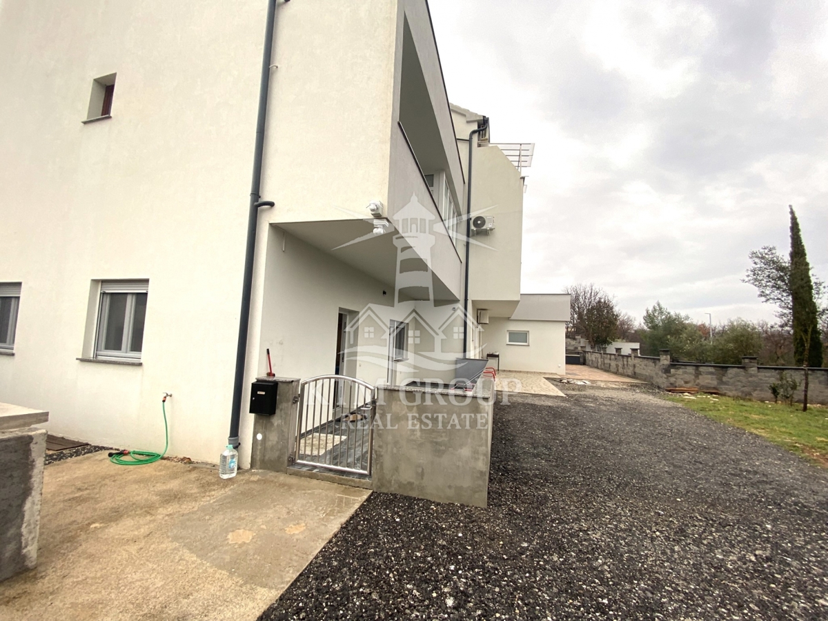 Flat For sale - ZADARSKA POSEDARJE