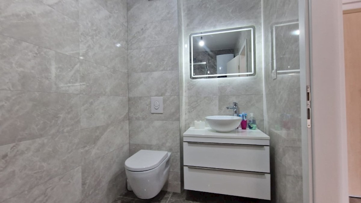 Flat For sale - SPLITSKO-DALMATINSKA MAKARSKA
