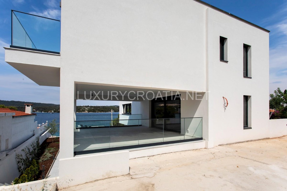 Casa In vendita - SPLITSKO-DALMATINSKA ŠOLTA