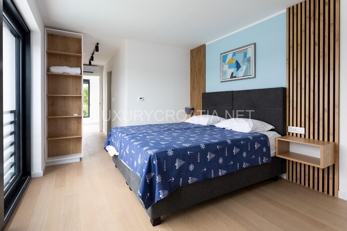 Casa In vendita - SPLITSKO-DALMATINSKA ŠOLTA