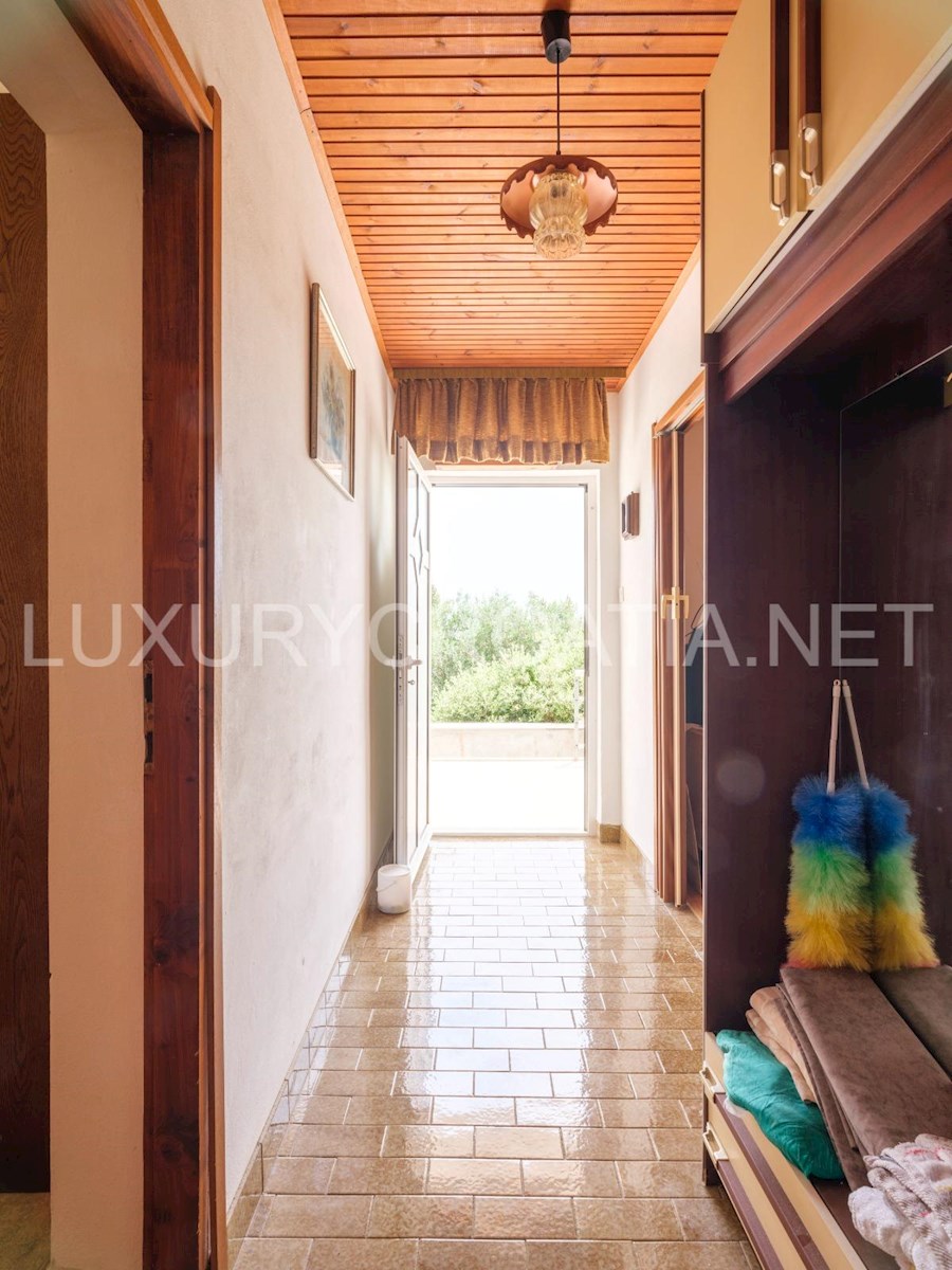 Casa In vendita - SPLITSKO-DALMATINSKA ŠOLTA