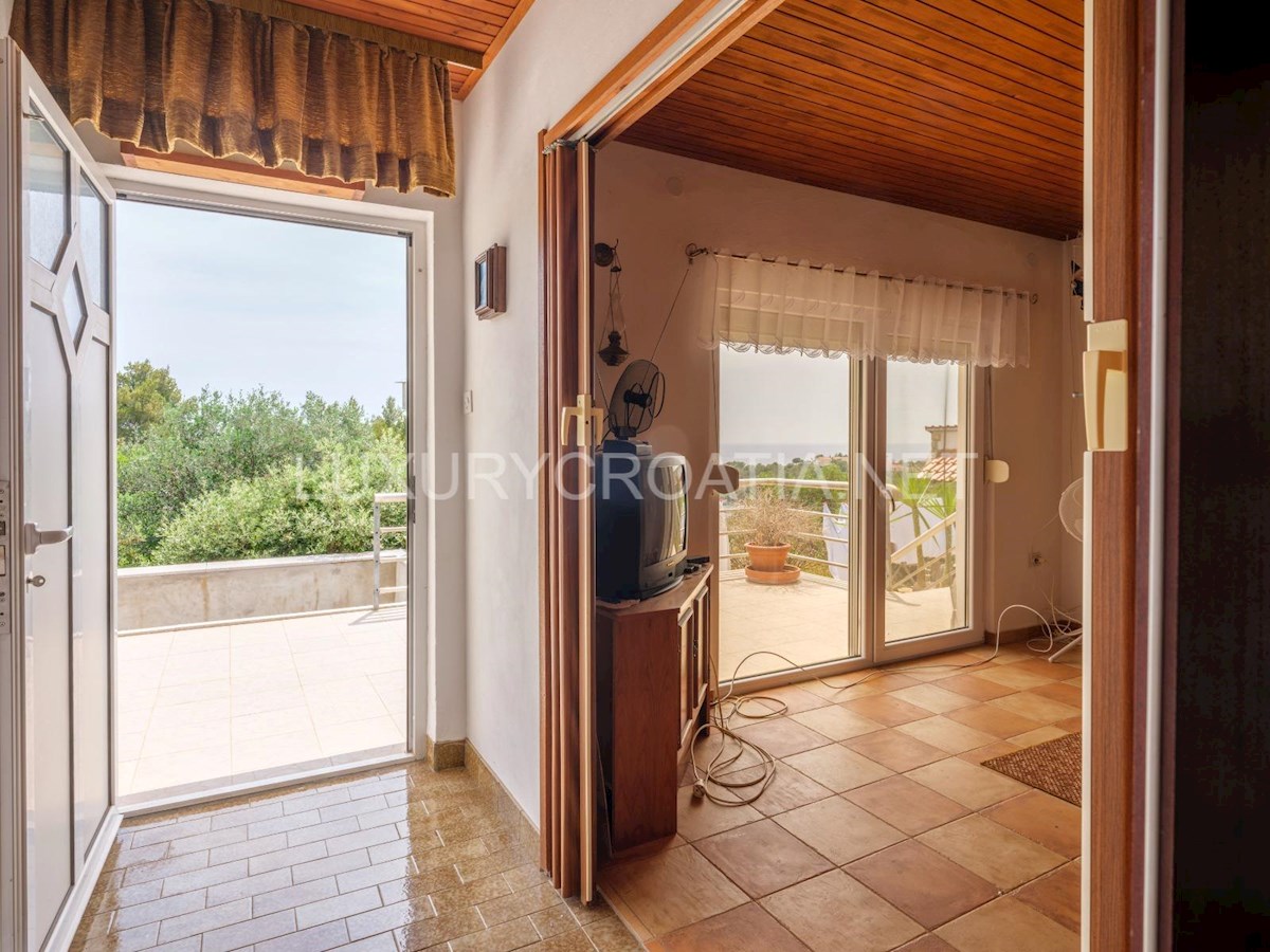 Casa In vendita - SPLITSKO-DALMATINSKA ŠOLTA