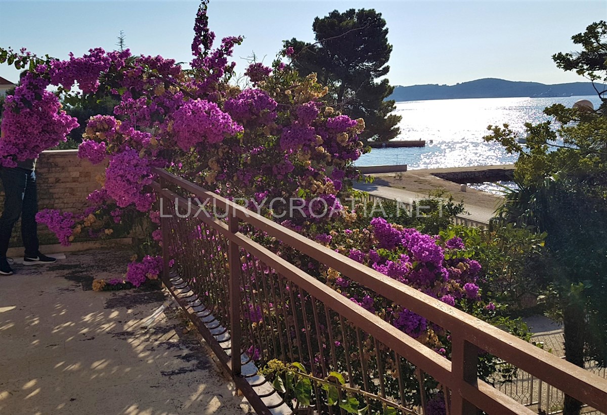 Dom Na predaj - DUBROVAČKO-NERETVANSKA OREBIĆ