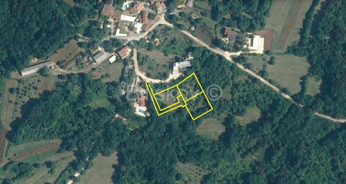 Pozemok Na predaj - Istarska žminj - foto 1/3