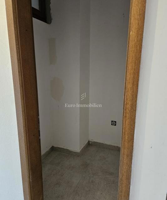 Flat For sale - PRIMORSKO-GORANSKA VIŠKOVO