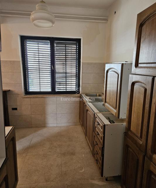 Flat For sale - PRIMORSKO-GORANSKA VIŠKOVO
