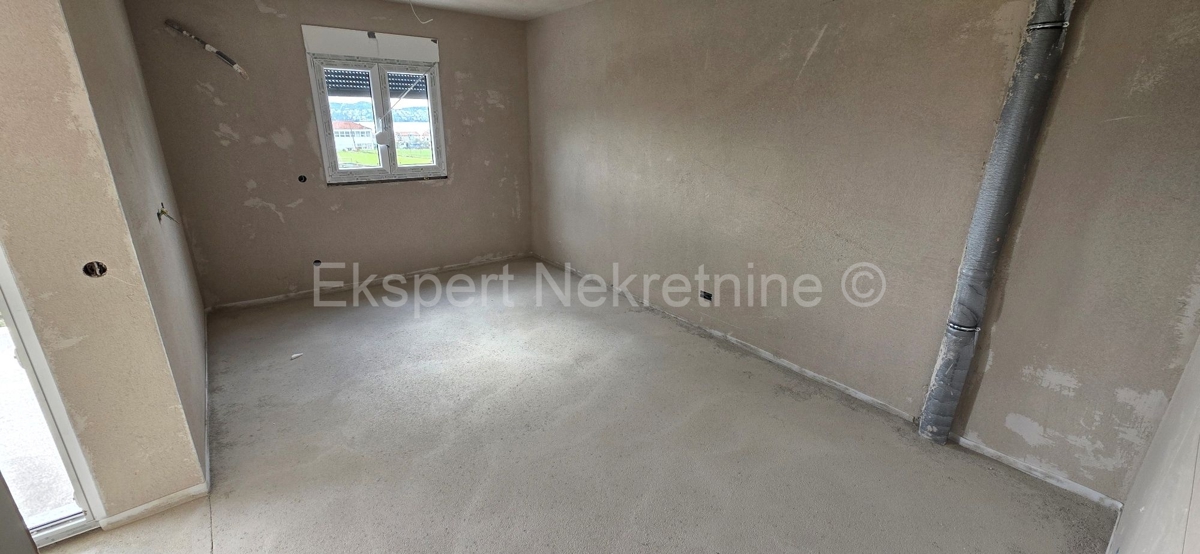 Flat For sale - SPLITSKO-DALMATINSKA SEGET