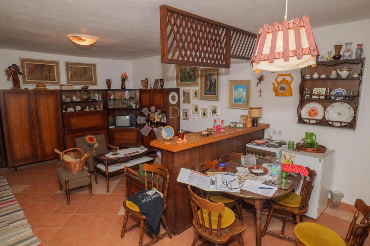 Casa In vendita - OSJEČKO-BARANJSKA VALPOVO