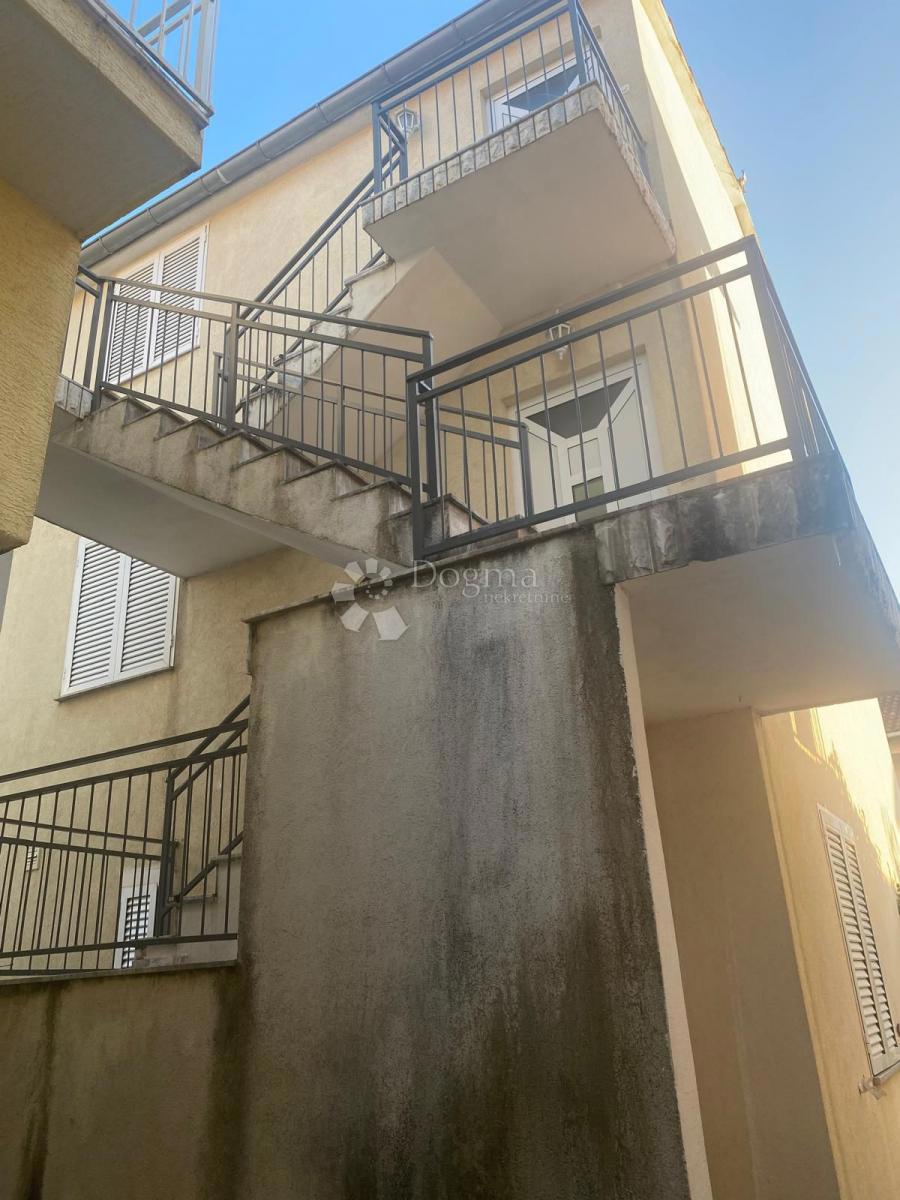 House For sale - ŠIBENSKO-KNINSKA VODICE