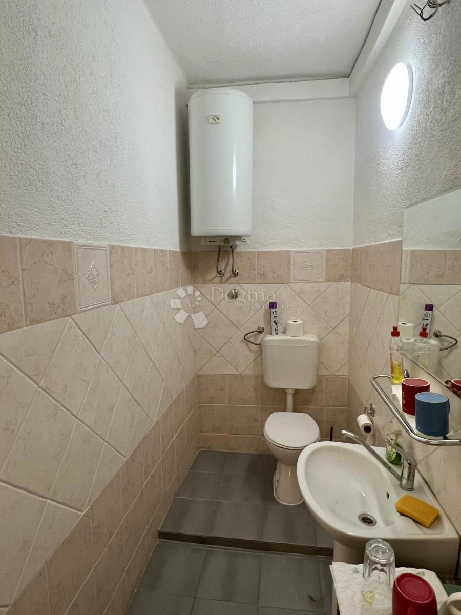 Poslovni prostori Za najem - PRIMORSKO-GORANSKA RIJEKA