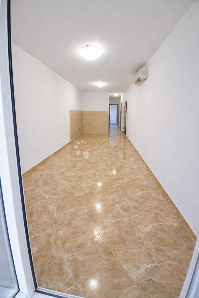 Appartement À vendre - SPLITSKO-DALMATINSKA KAŠTELA
