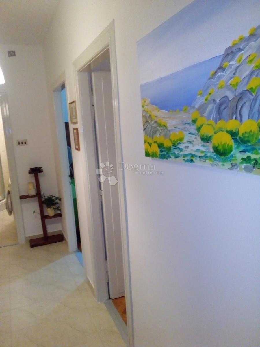 Kuća Na prodaju - SPLITSKO-DALMATINSKA KAŠTELA