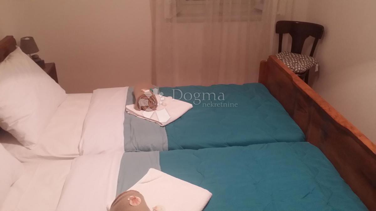 Kuća Na prodaju - SPLITSKO-DALMATINSKA KAŠTELA