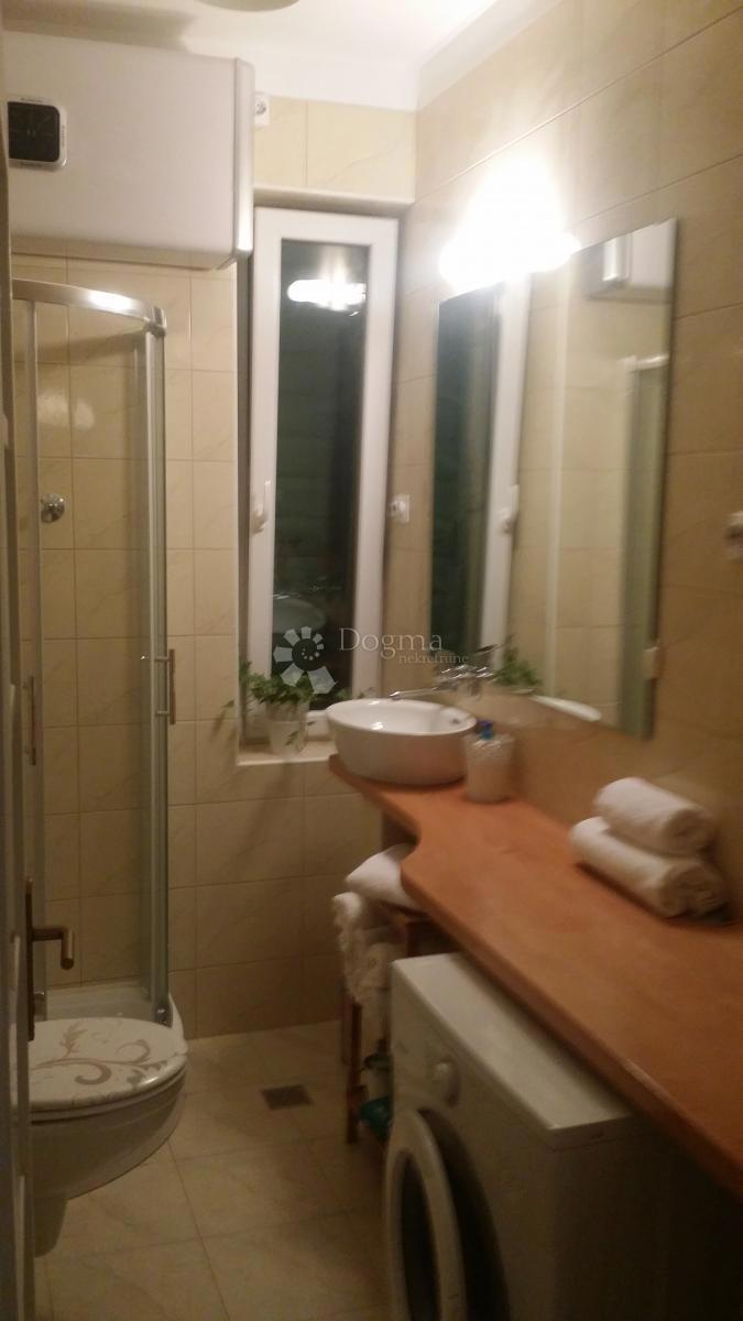 Kuća Na prodaju - SPLITSKO-DALMATINSKA KAŠTELA