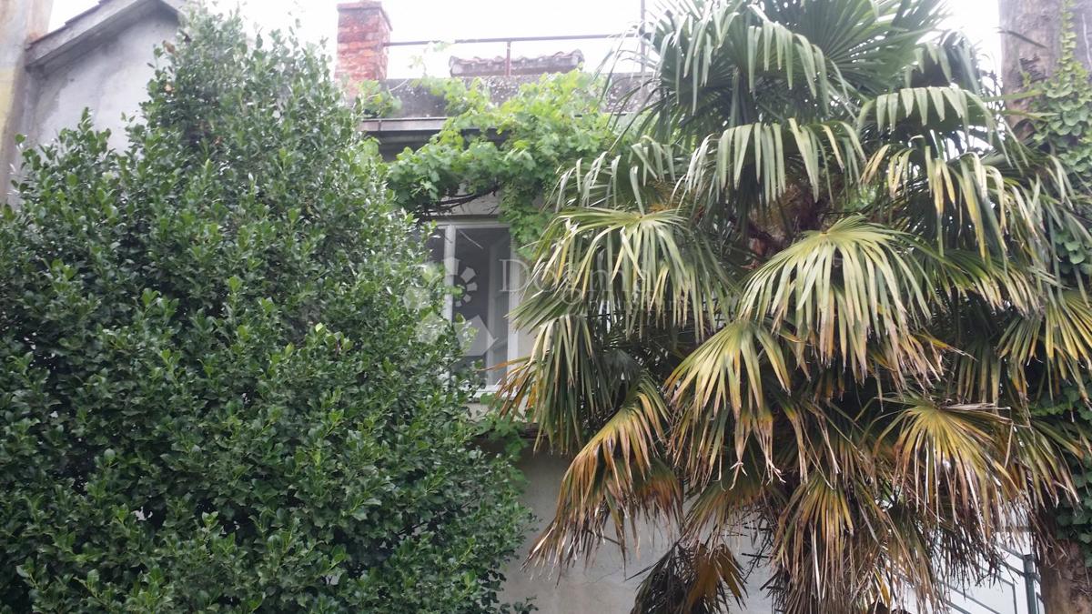 Kuća Na prodaju - SPLITSKO-DALMATINSKA KAŠTELA
