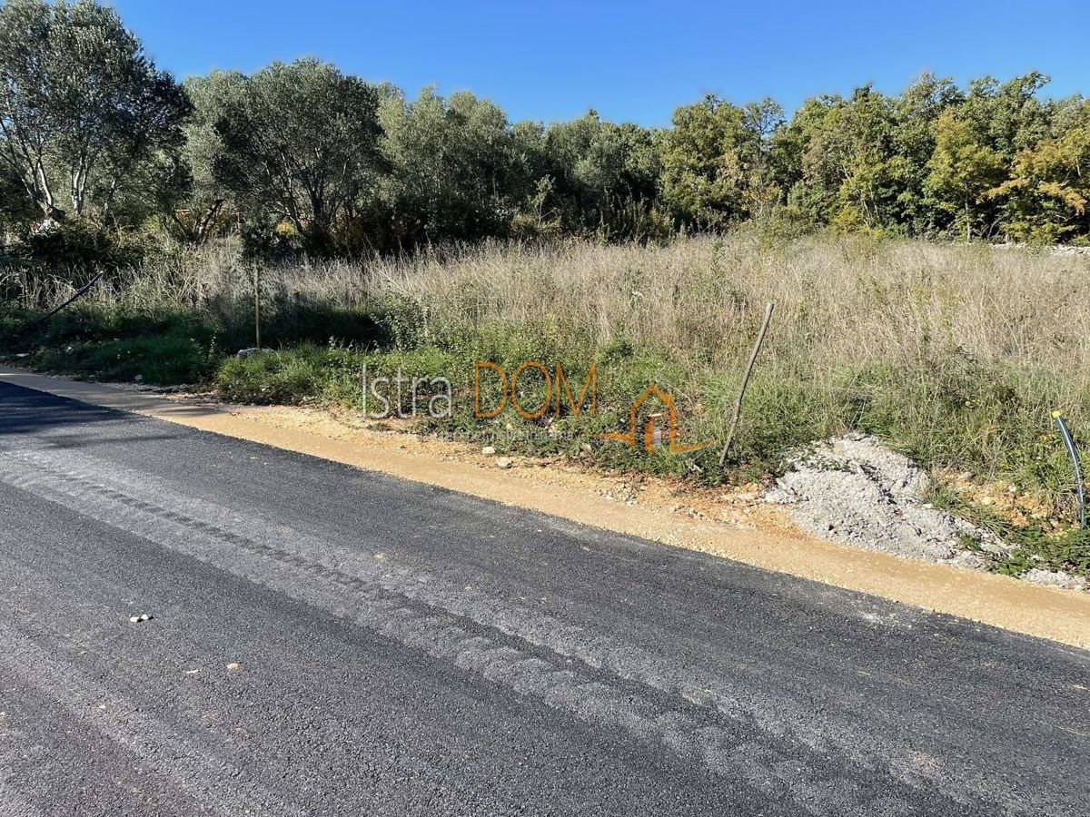 Land For sale - Istarska Marčana - foto 2/3