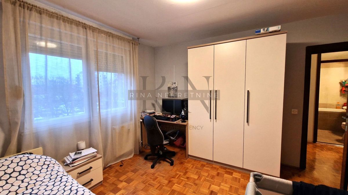 Mieszkanie Na sprzedaż - GRAD ZAGREB ZAGREB