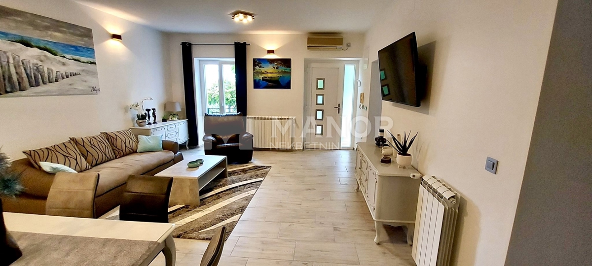 Apartma Za najem - PRIMORSKO-GORANSKA KOSTRENA