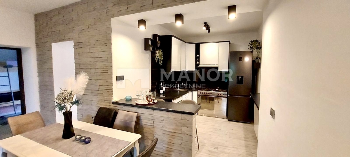 Apartma Za najem - PRIMORSKO-GORANSKA KOSTRENA