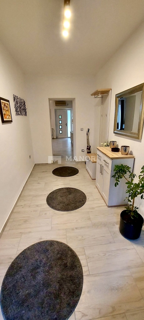 Apartma Za najem - PRIMORSKO-GORANSKA KOSTRENA