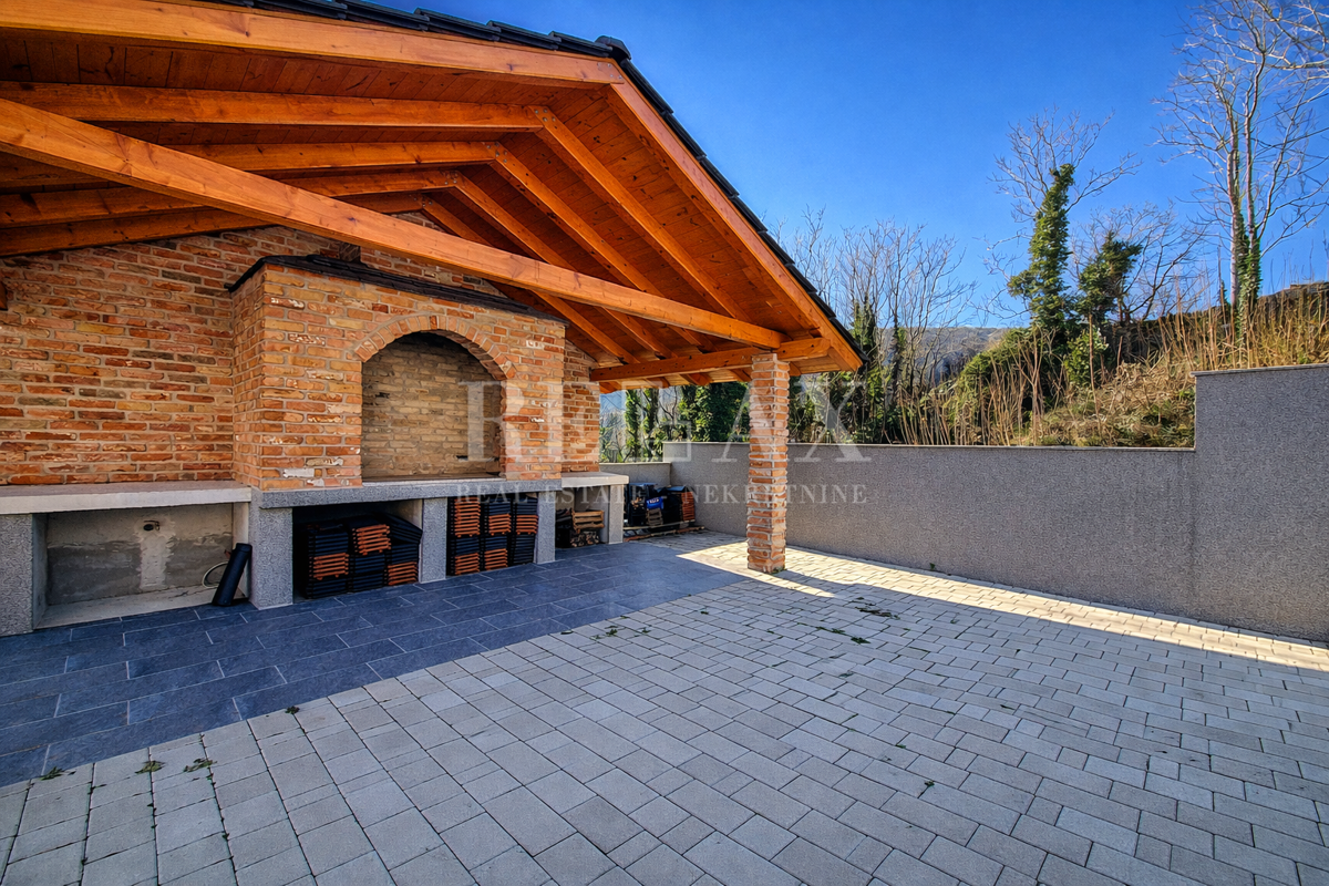 Haus Zu verkaufen - PRIMORSKO-GORANSKA VINODOLSKA OPĆINA
