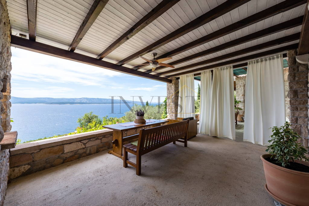 House For sale - SPLITSKO-DALMATINSKA BRAČ