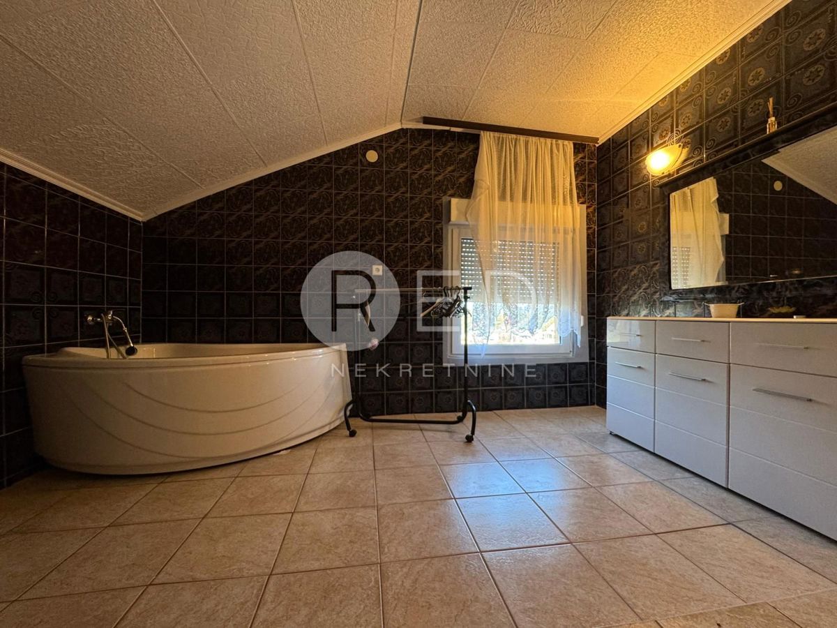 House For sale - ZADARSKA BENKOVAC