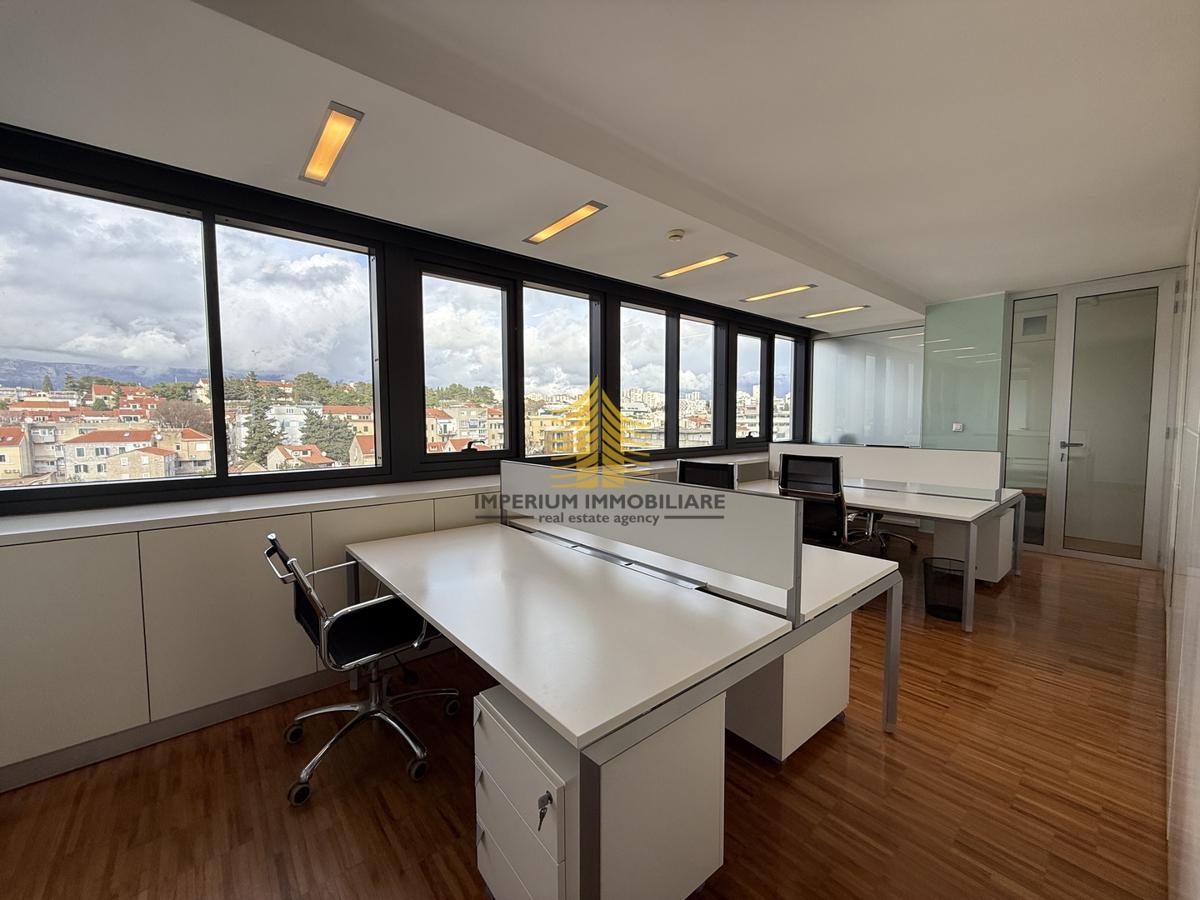 Business premises For rent - SPLITSKO-DALMATINSKA SPLIT