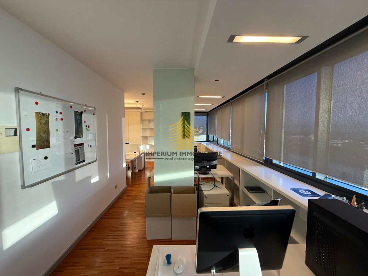 Business premises For rent - SPLITSKO-DALMATINSKA SPLIT