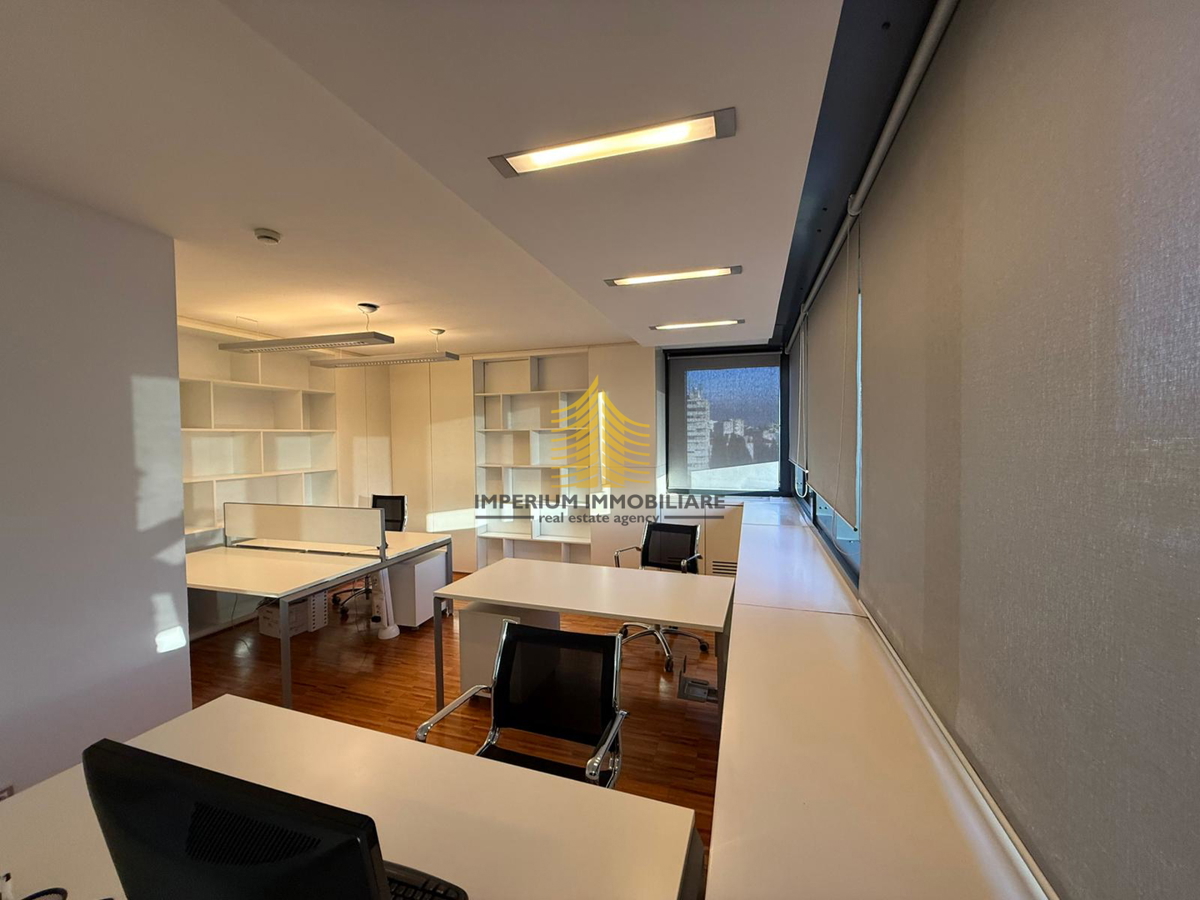 Business premises For rent - SPLITSKO-DALMATINSKA SPLIT
