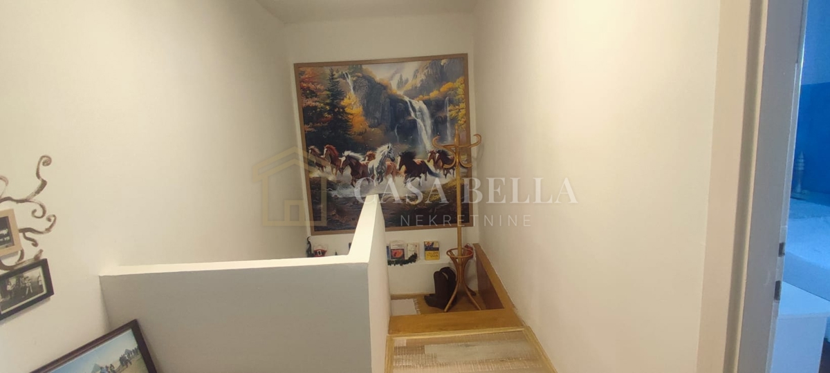 House For sale - PRIMORSKO-GORANSKA NOVI VINODOLSKI