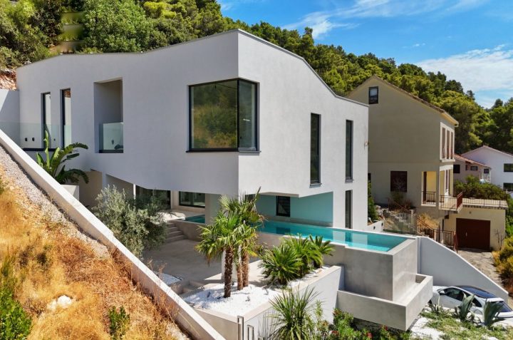 Kuća na prodaju 370 m² – Korčula
