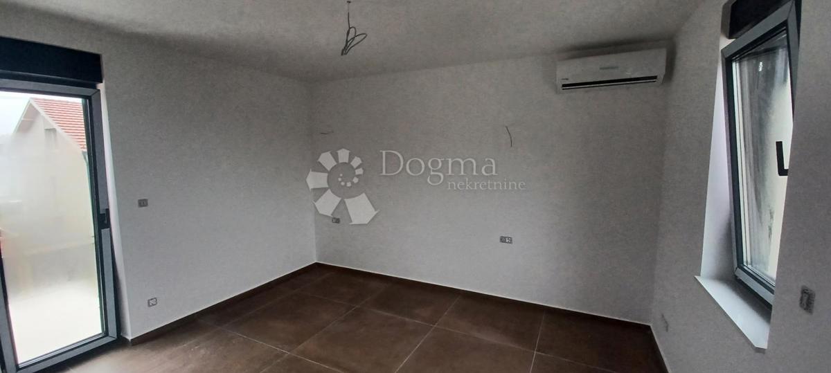 Stan Na prodaju - OSJEČKO-BARANJSKA OSIJEK