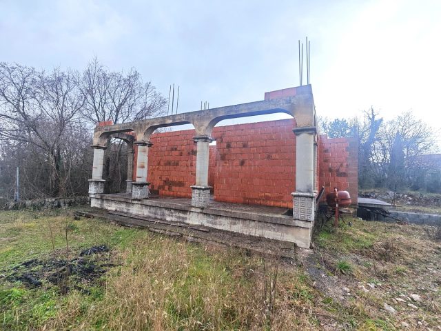 Parcela na predaj 416 m² – Krk