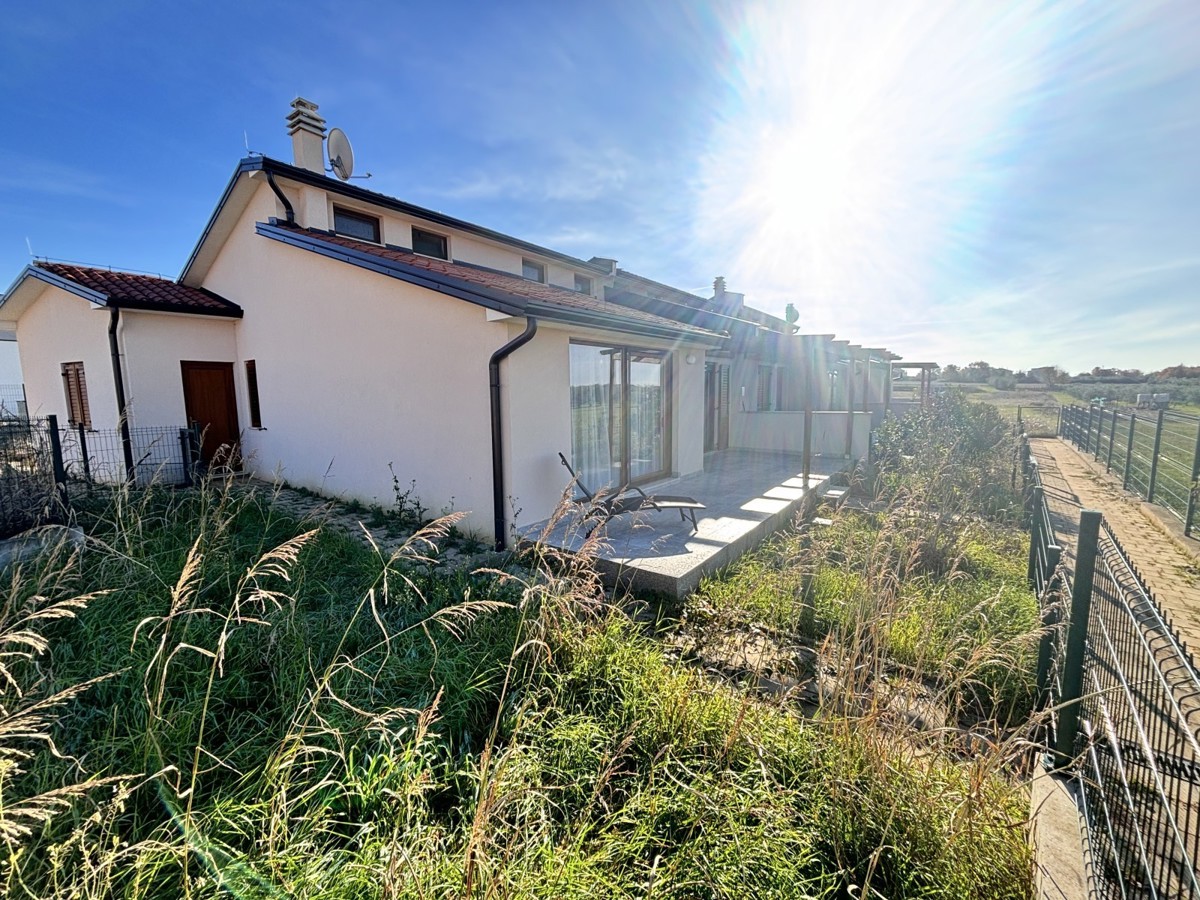 House For sale - ISTARSKA NOVIGRAD