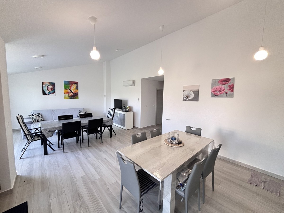 House For sale - ISTARSKA NOVIGRAD