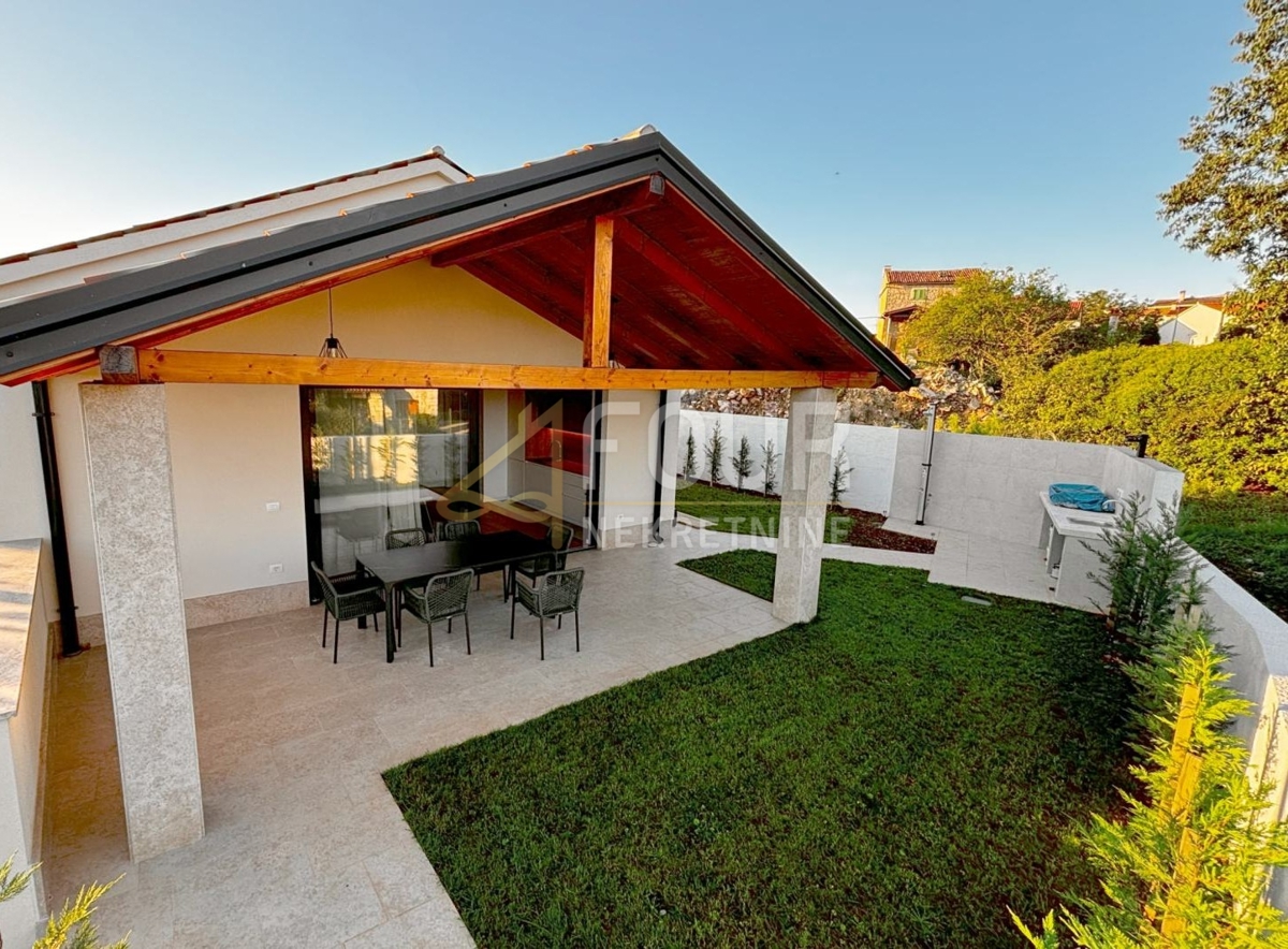 Casa In vendita - Istarska Bale - foto 1/12