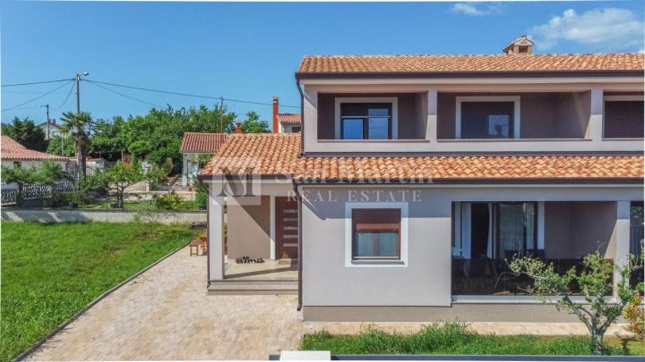 Maison à vendre 125 m² – Poreč