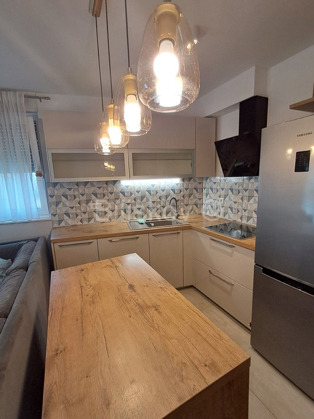 Appartamento Da affittare - SPLITSKO-DALMATINSKA PODSTRANA