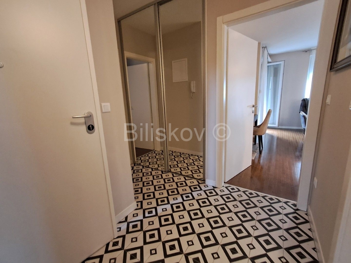 Appartamento Da affittare - SPLITSKO-DALMATINSKA PODSTRANA