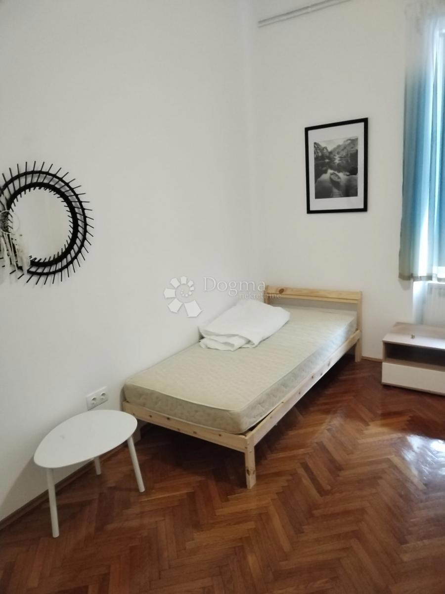 Stan Na prodaju - KARLOVAČKA KARLOVAC