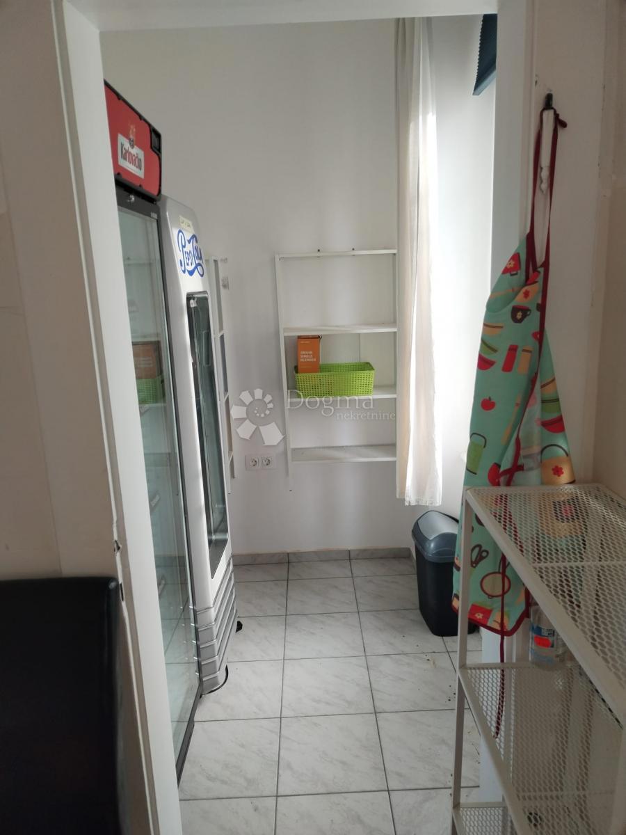 Stan Na prodaju - KARLOVAČKA KARLOVAC