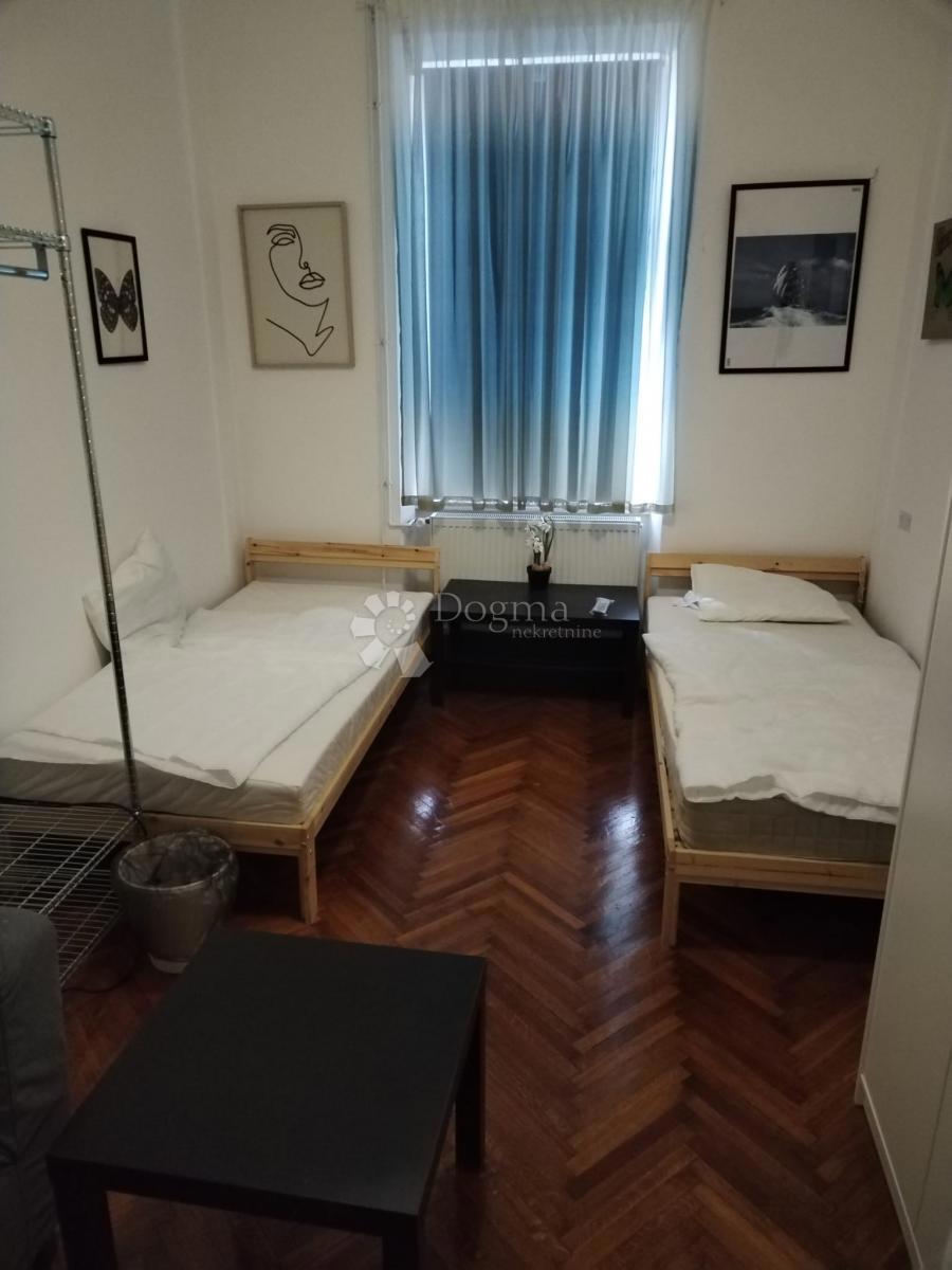 Stan Na prodaju - KARLOVAČKA KARLOVAC