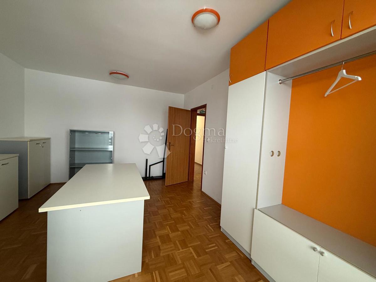 Locaux commerciaux À vendre - VARAŽDINSKA VARAŽDIN