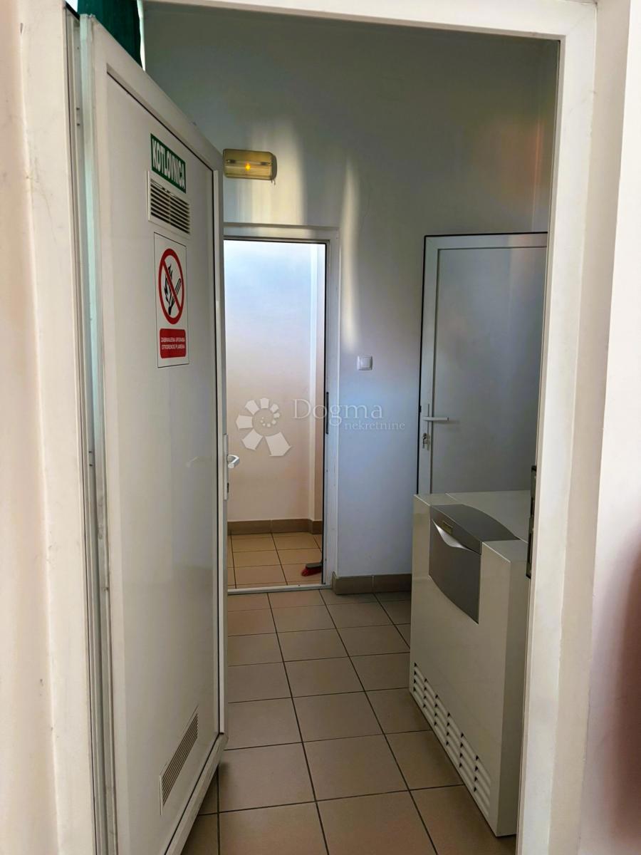 Poslovni prostor Na prodaju - VARAŽDINSKA TRNOVEC BARTOLOVEČKI