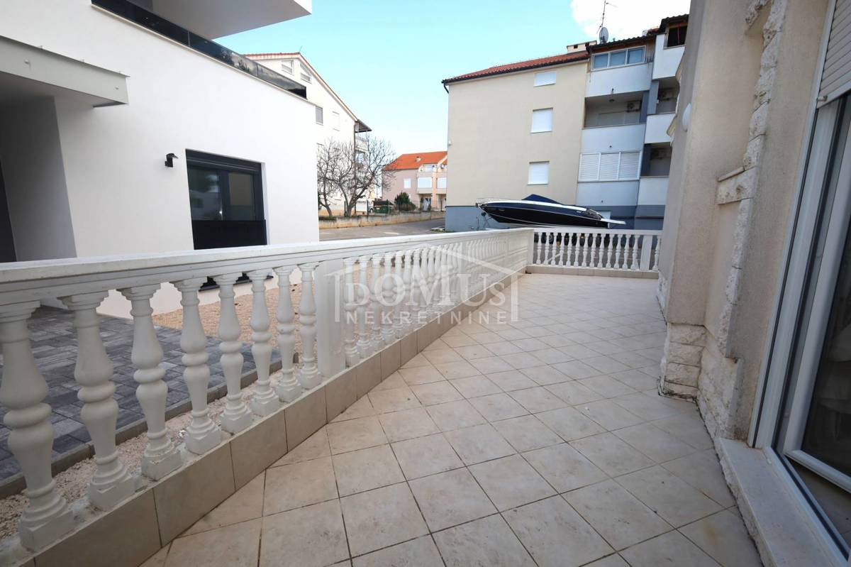 Flat For sale - ŠIBENSKO-KNINSKA VODICE