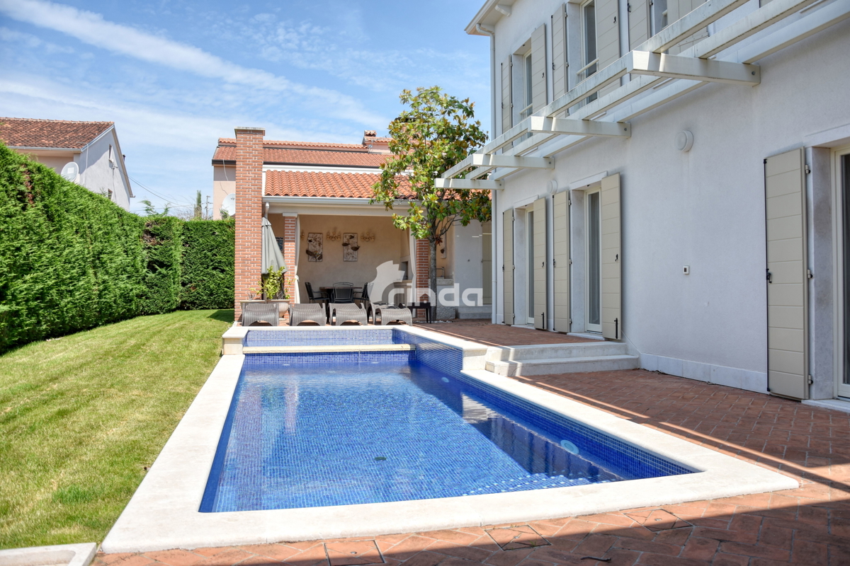 Maison À vendre - ISTARSKA TAR-VABRIGA