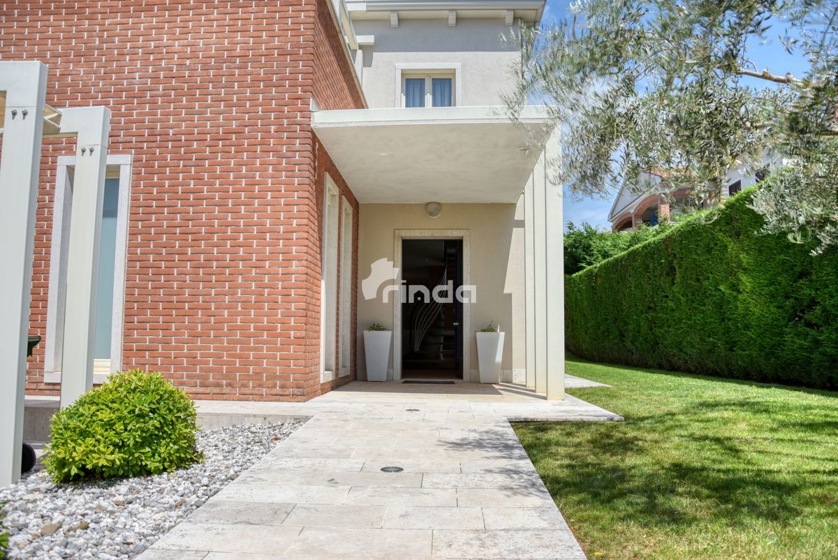 Maison À vendre - ISTARSKA TAR-VABRIGA